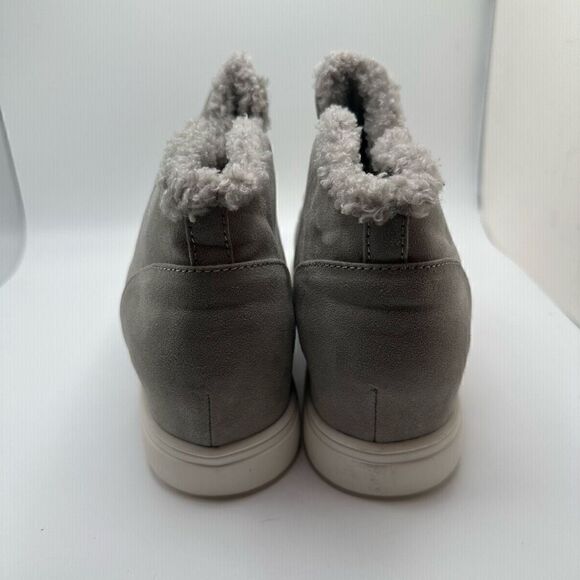 CUSHIONAIRE Women's Cozy Hidden Wedge Sneaker 11 GRAY - Picture 4 of 7